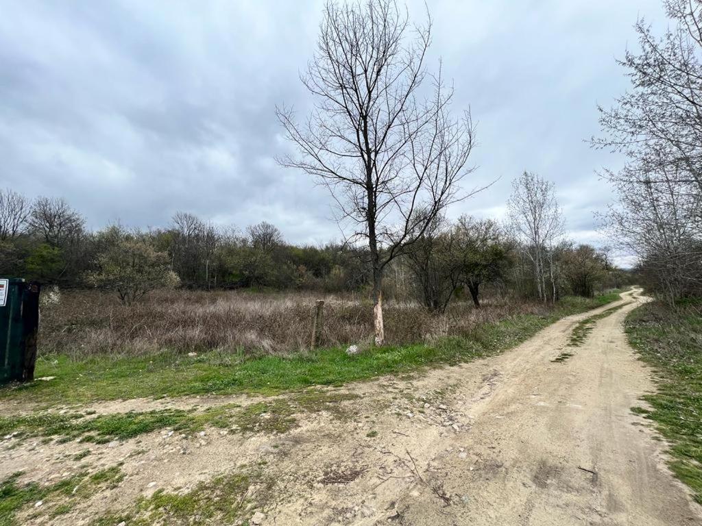 Къмпинг Частен Двор Bulgarian Campsite For Tents Kazanlak Exterior photo