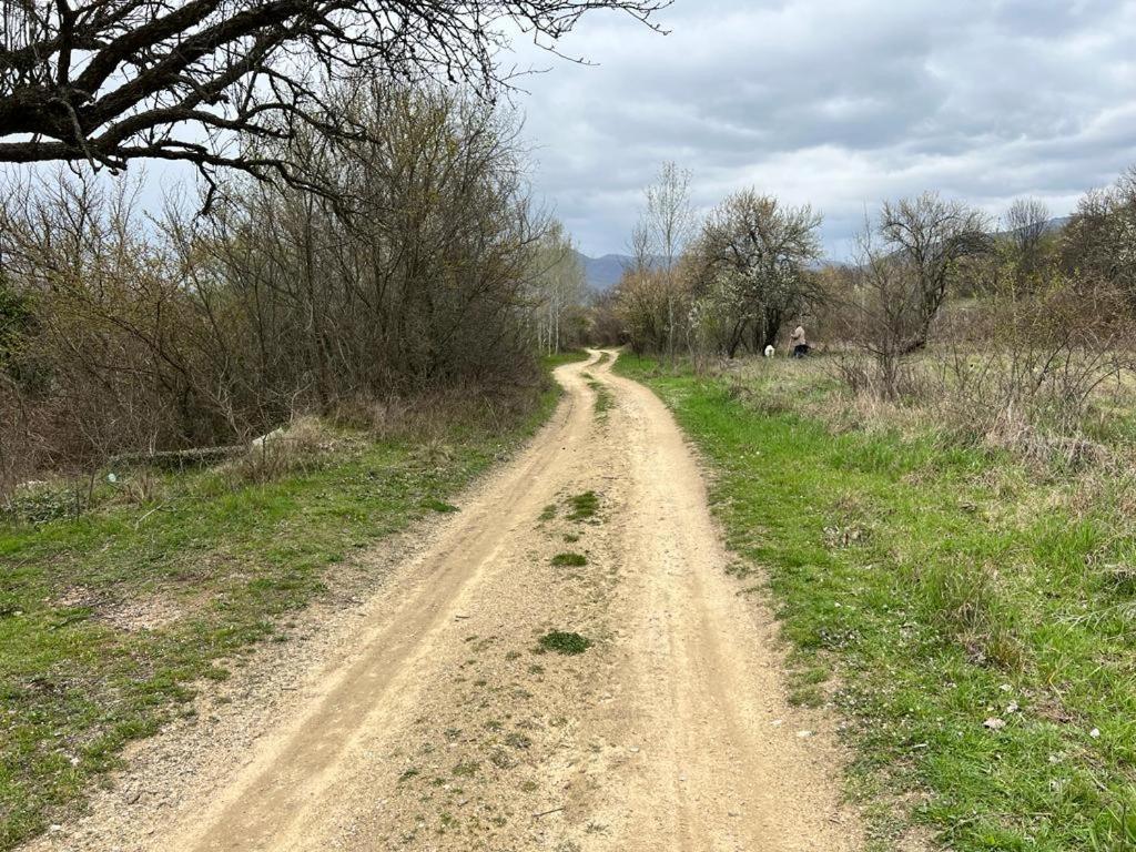 Къмпинг Частен Двор Bulgarian Campsite For Tents Kazanlak Exterior photo